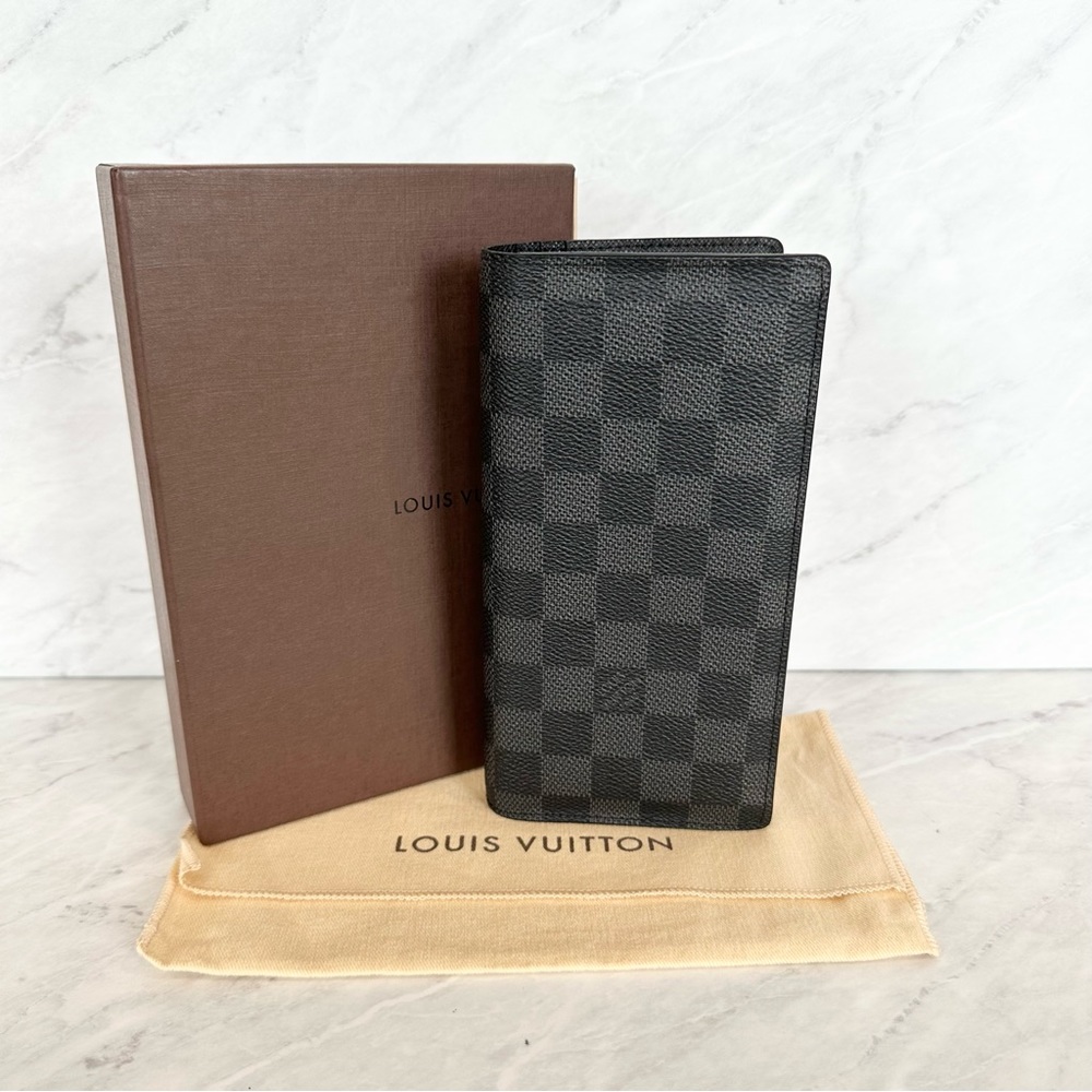 (SOLD) Louis Vuitton Brazza Wallet Damier Graphite